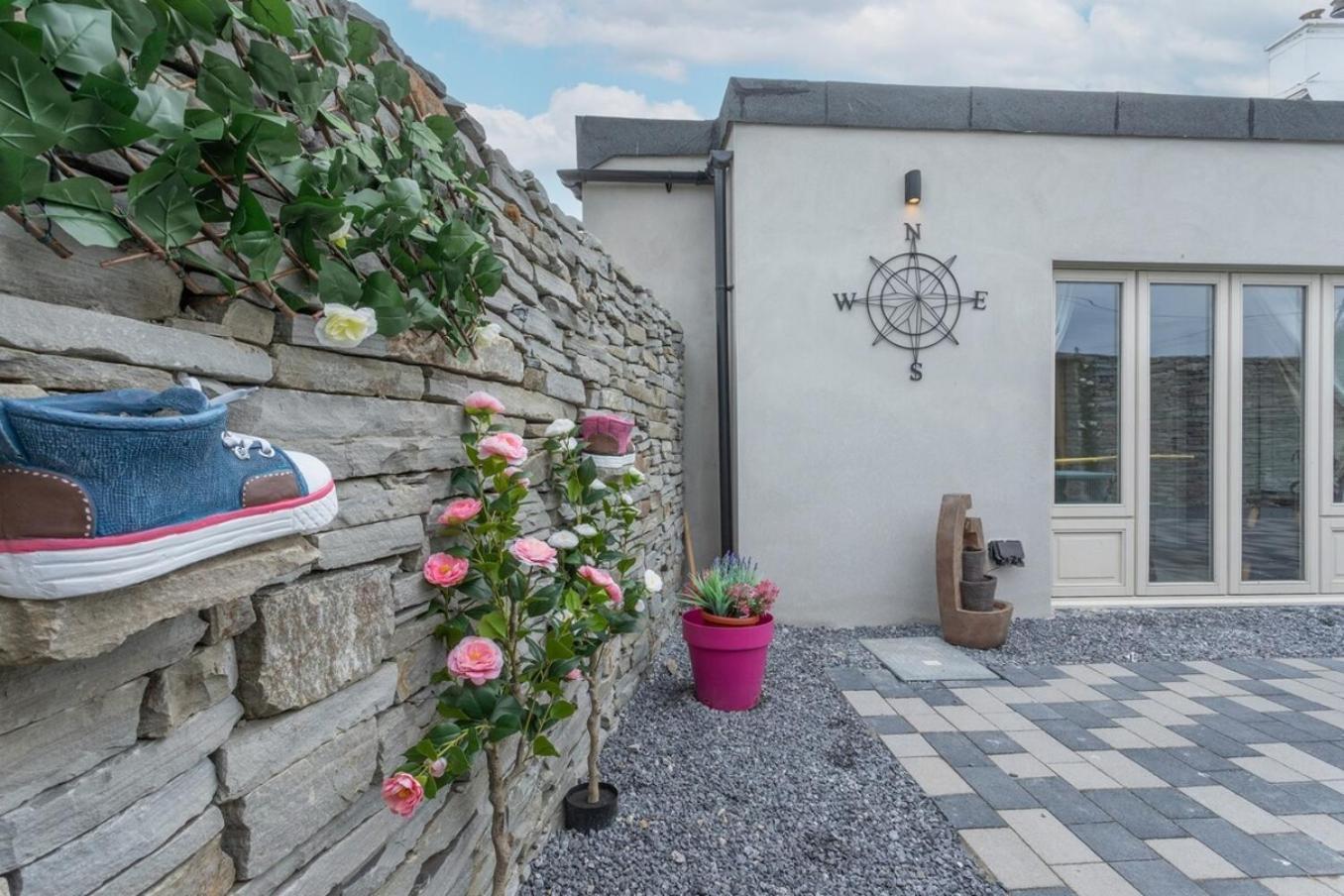 فيلا Holland House No3 Droíchead an Chláir المظهر الخارجي الصورة